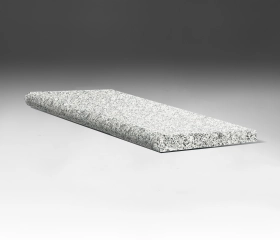 Накладная прямая ступень 1200*350*30, м/р: Мансуровское(полированная, полированная фаска 5*5 и торец по одной стороне)